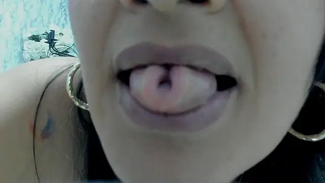 Chat +18 de AlexandraMilff ao vivo