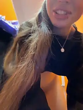 Živý XXX chat Charming_Ritta