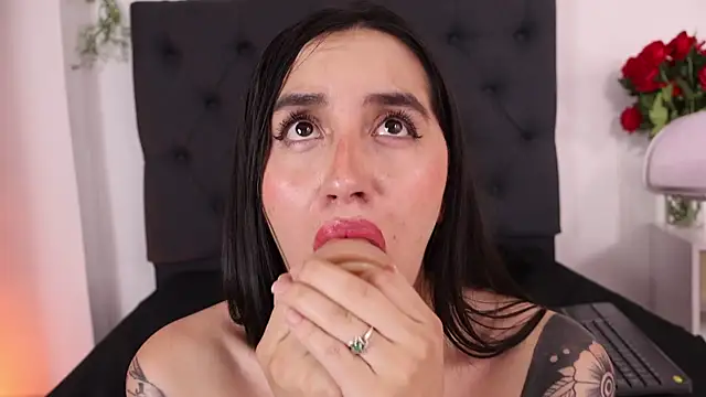 Chat +18 de kaylee_lee ao vivo