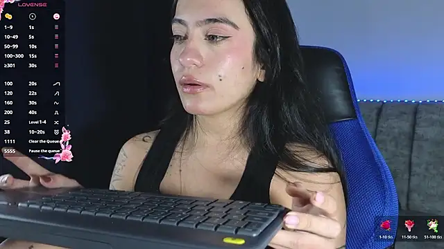 Chat XXX ao vivo de ZaraDames_