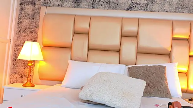 แชท XXX สดของ Edna_Copper