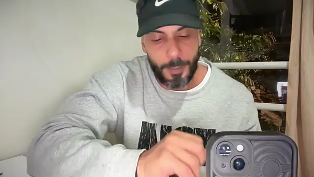 romeolovedark live XXX chat