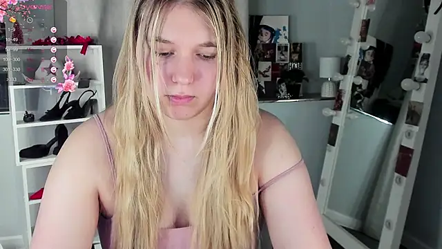 Chat +18 de Rebecca_Kelly ao vivo