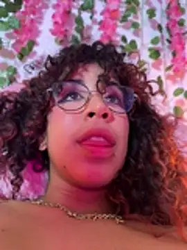 Chat +18 de Woo_isDaphne ao vivo