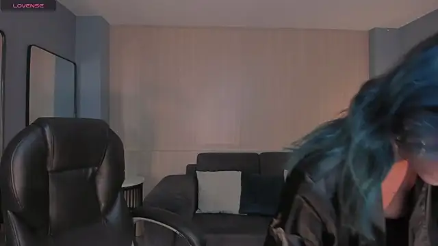 KayraLanne 现场XXX聊天