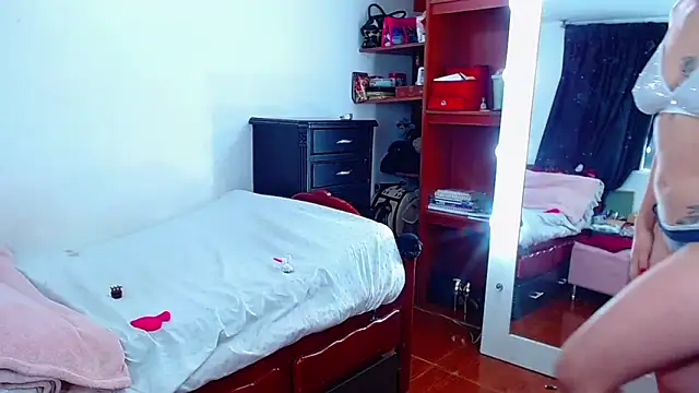 MariamGray1 Live XXX-chat