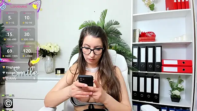 amayawest: онлайн-секс-чат