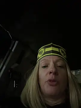 Chat +18 de queenkelly1234 ao vivo