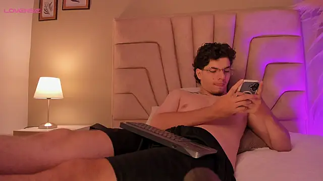 Axel_Creed – webcam-show