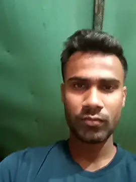 Skinny_Bigass_23のライブXXXチャット