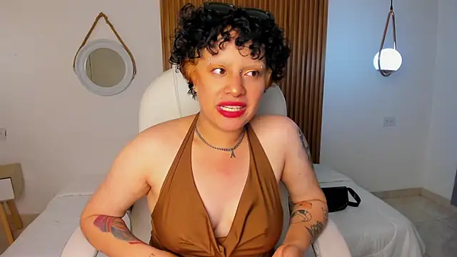 แชท XXX สดของ Alaska_deluxe