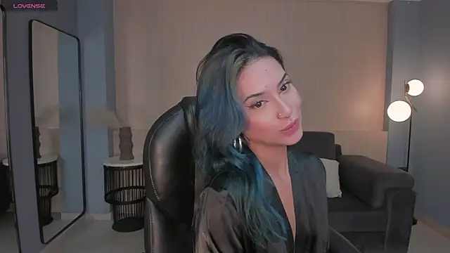 Chat XXX en directo de KayraLanne