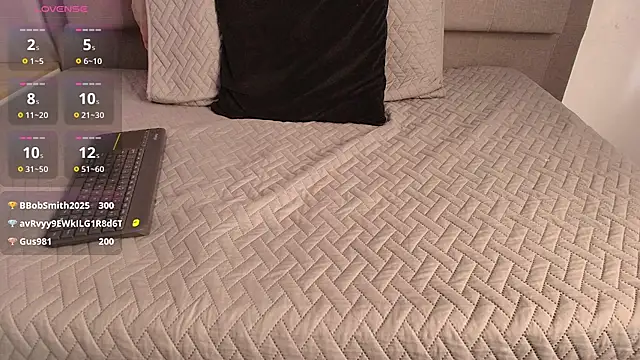 Natalye_23's Webcam Show