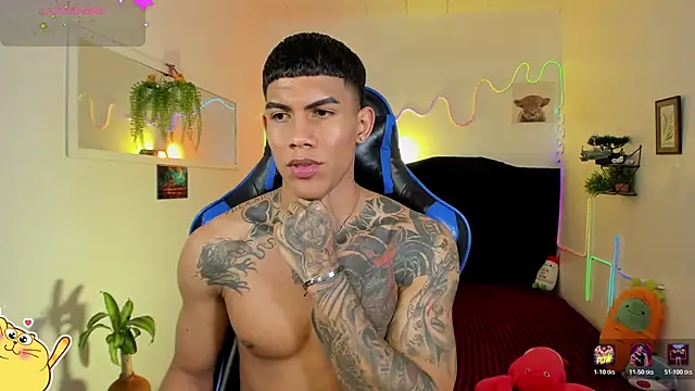 Damian_latinxxx Adlı Modelin Canlı XXX Sohbeti