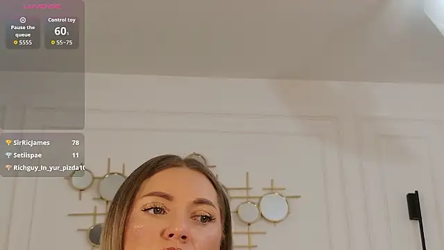 IrisLayne live XXX chat