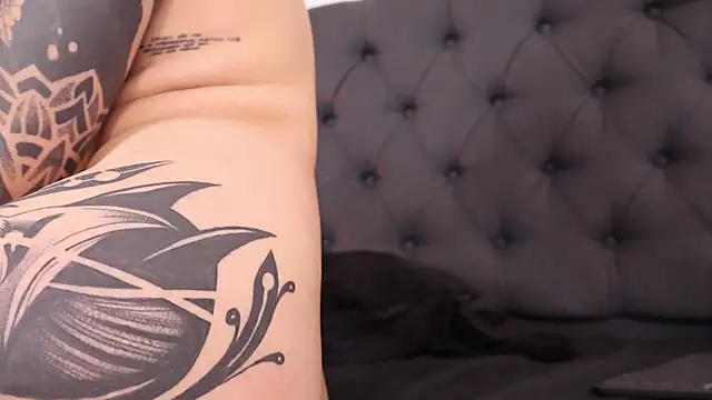 Chat +18 de kaylee_lee ao vivo