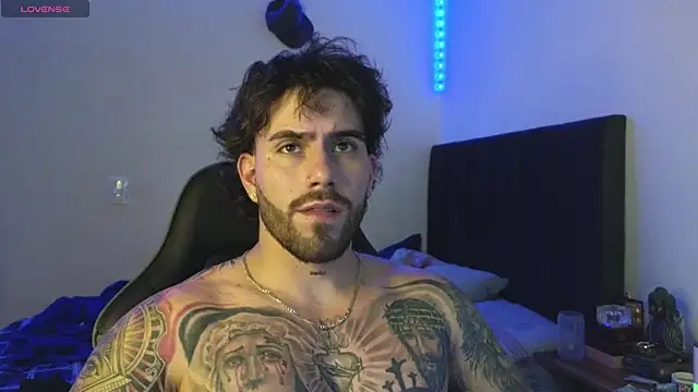 Chat XXX ao vivo de Ades_Lowe