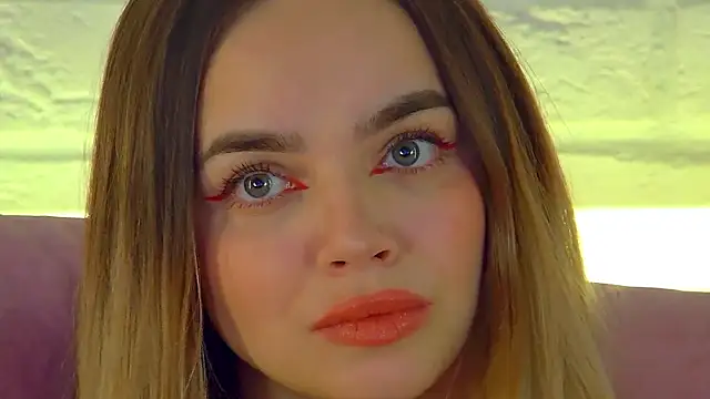 دردشة AnitaVenture الجنسية المباشرة