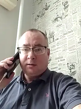 Nika_Malay – Kamerová šou