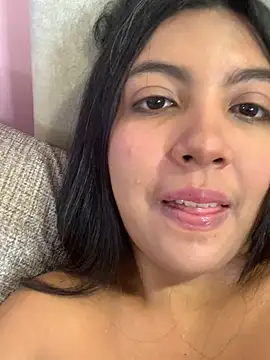 XXX chat uživo modela nicole_fisherr