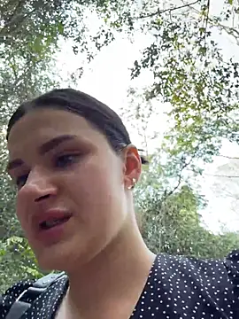 MiraReach Live XXX-chat