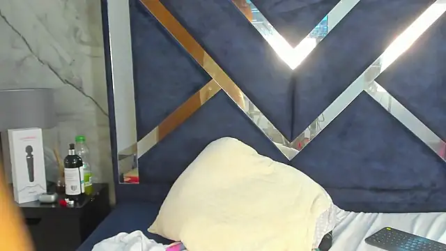 VanessaHard_as Adlı Modelin Canlı XXX Sohbeti