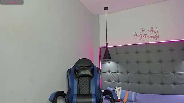 Chat XXX Live scarletcherry18