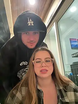 دردشة xxlivecouple الجنسية المباشرة