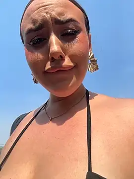 KiraSunshine – Live XXX-chat