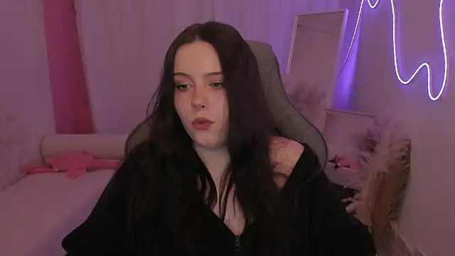 CoraMiel Adlı Modelin Canlı XXX Sohbeti