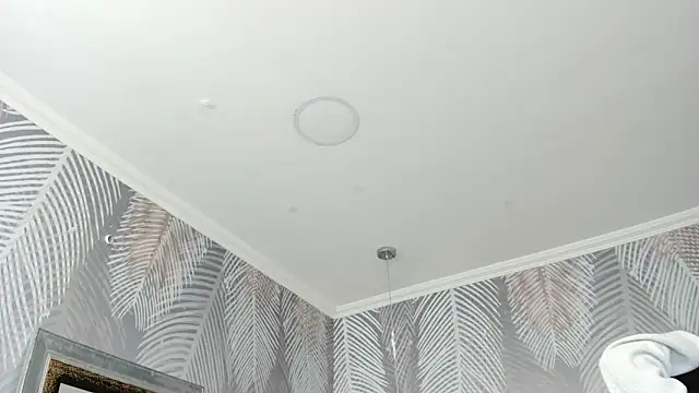 ValerySkinnyyのライブXXXチャット