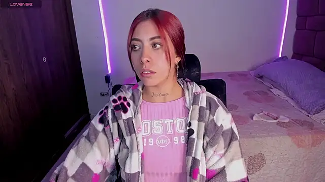 Chat +18 de maazikeenx ao vivo