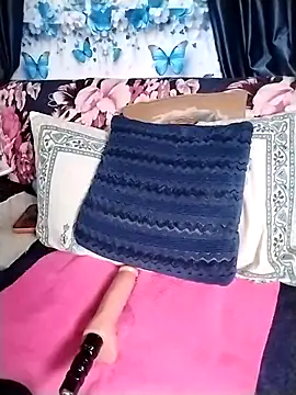 your_jiyaa: διαδικτυακό σόου στην κάμερα