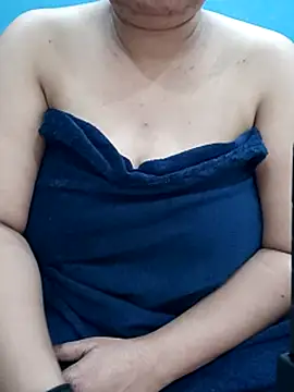 XXX chat uživo modela Ruchikalive