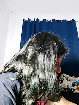 azulzulix Adlı Modelin Canlı XXX Sohbeti