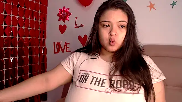 XXX chat uživo modela lizzie_c