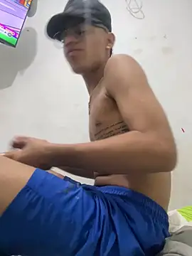 dominick_fran: διαδικτυακό σόου στην κάμερα