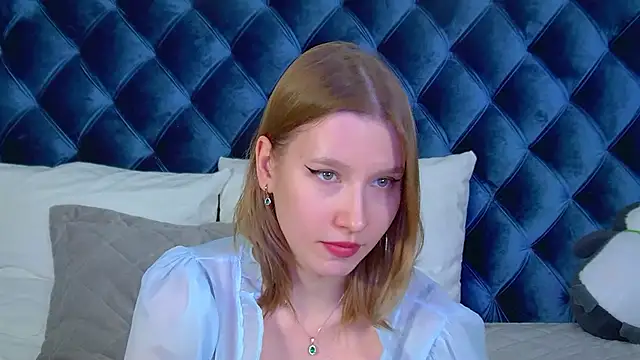 دردشة LiliLinn الجنسية المباشرة