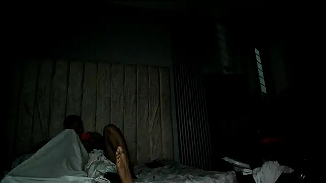 dante_and_kiara Adlı Modelin Canlı XXX Sohbeti