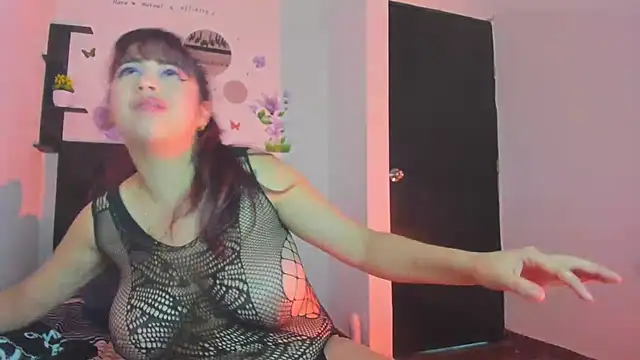 Ecstasy2dirty69 Adlı Modelin Canlı XXX Sohbeti