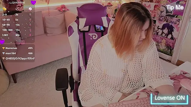 Chat +18 de Unholy_Lady ao vivo