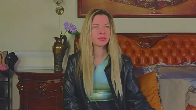 Chatroom XXX en direct de Real_Tini