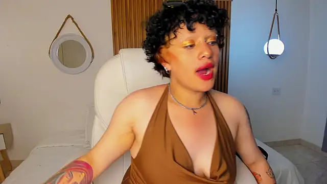 Alaska_deluxe – Naživo XXX chat