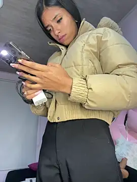 CELESTE_-EC: онлайн-секс-чат