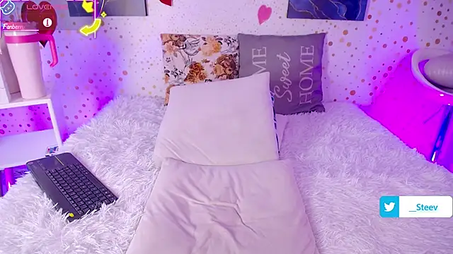 Novoa_Primeのウェブカメラショー