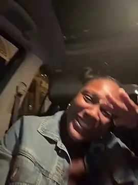 Chat +18 de TilaTotti ao vivo