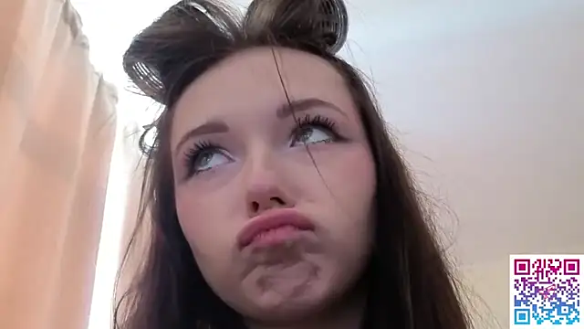 XXX chat uživo modela boozekirs_