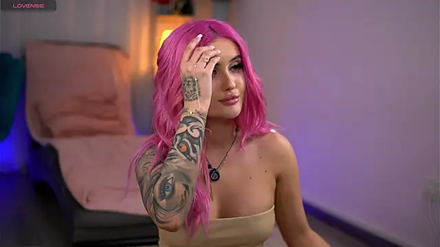 Miky_Lust live XXX chat