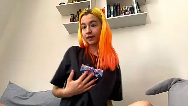 EmilyHein Live XXX-Chat