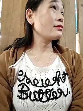 XXX chat uživo modela NgocLinh_69